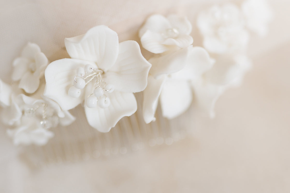 PEINETA DE PORCELANA PF017