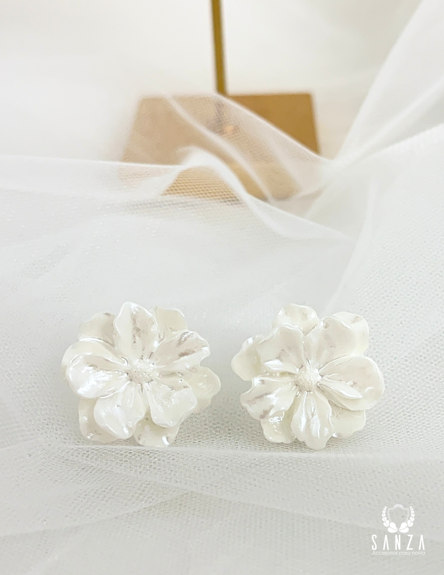 ARETES AR043