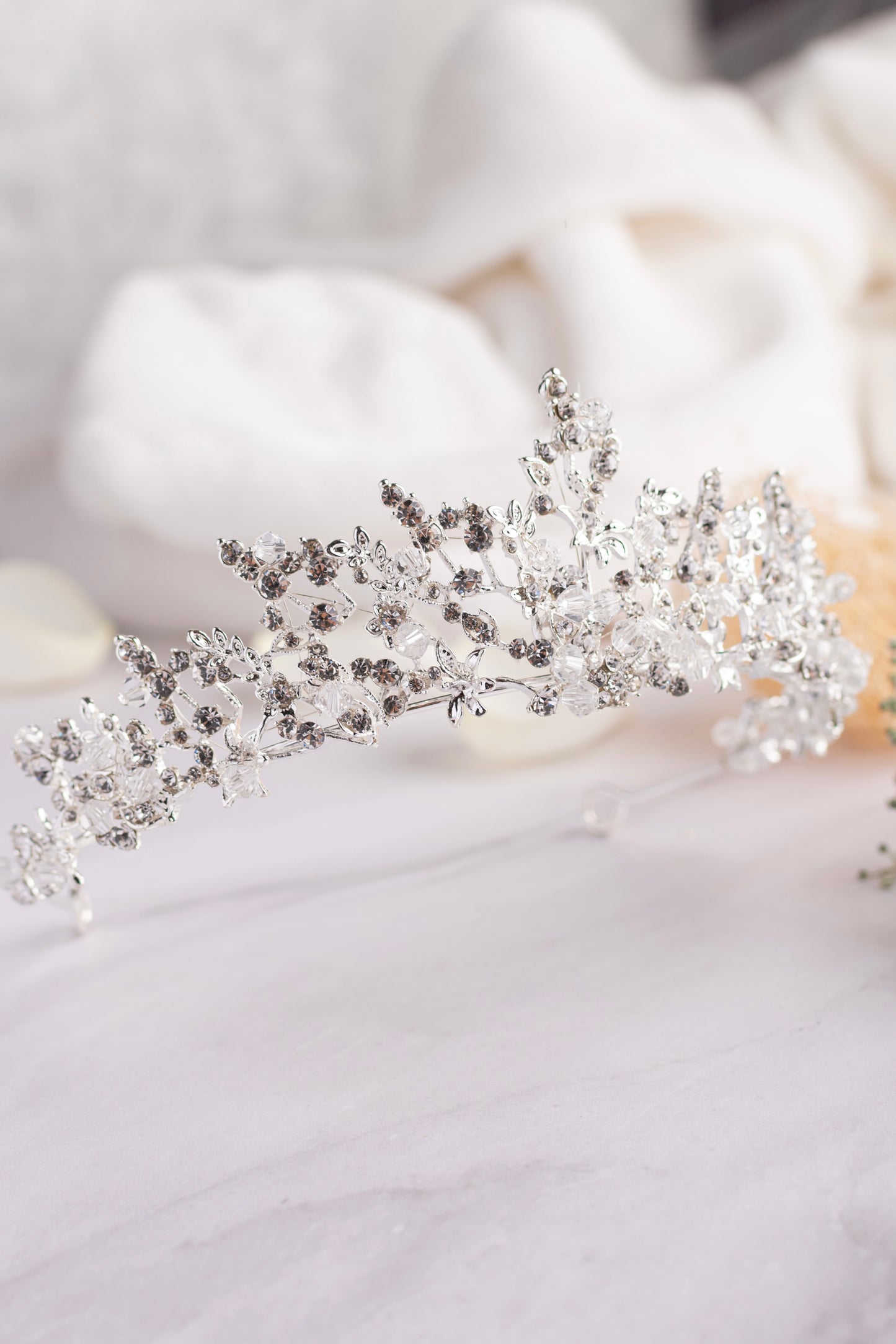 TIARA CRN006